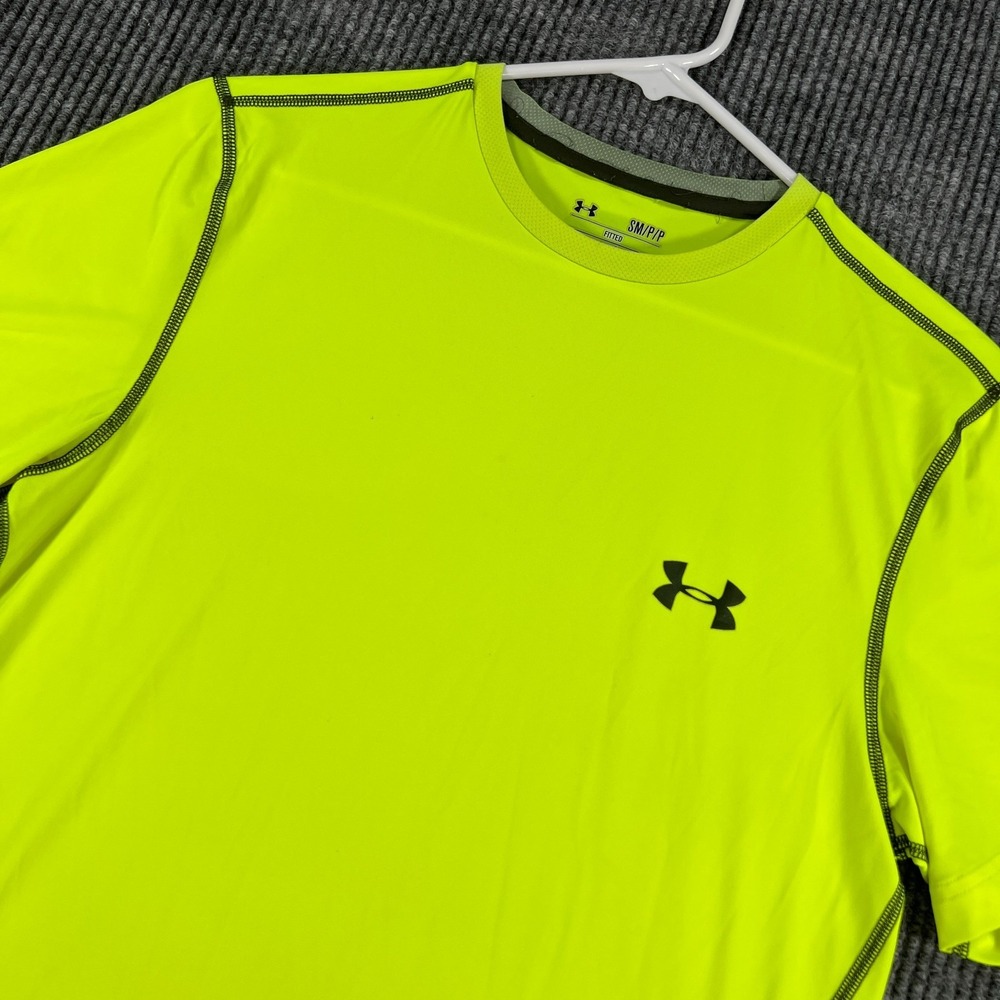 Under Armour Shirt Mens Small Yellow Short Sleeve HeatGear Athletic Running